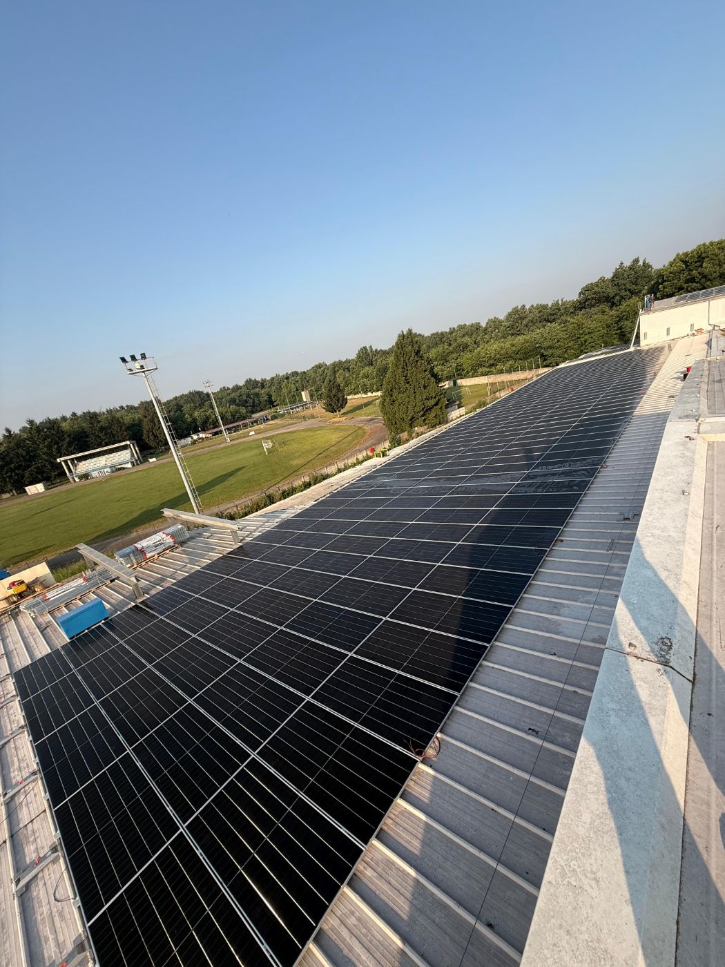 Fotovoltaico su falda metallica